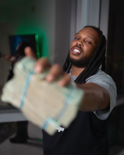 squadmoney OnlyFans picture