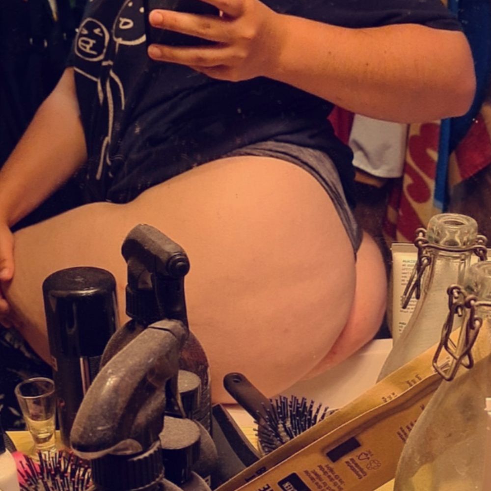 curvyteenqueen OnlyFans profile picture