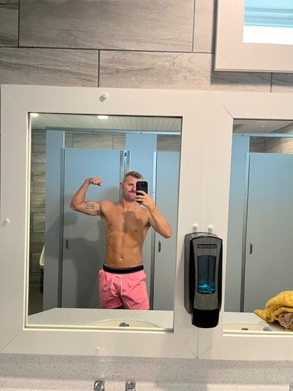 ronjyman97 OnlyFans picture