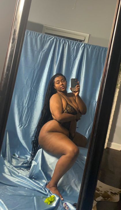 mona_juiicyyy OnlyFans picture