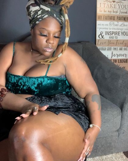 thefamouspeachesandcream OnlyFans picture