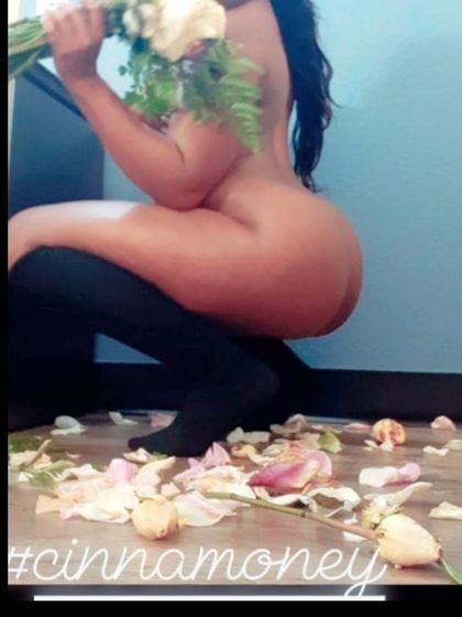 cinnamoneyy OnlyFans picture