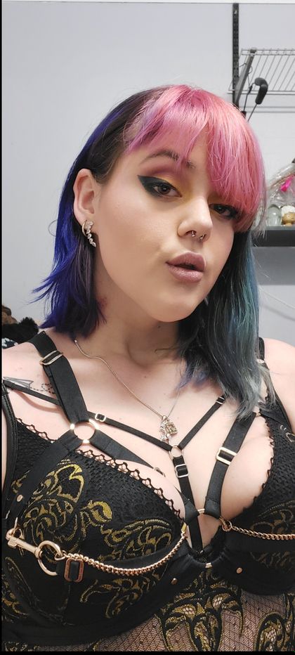 hydraviridi2001 OnlyFans picture