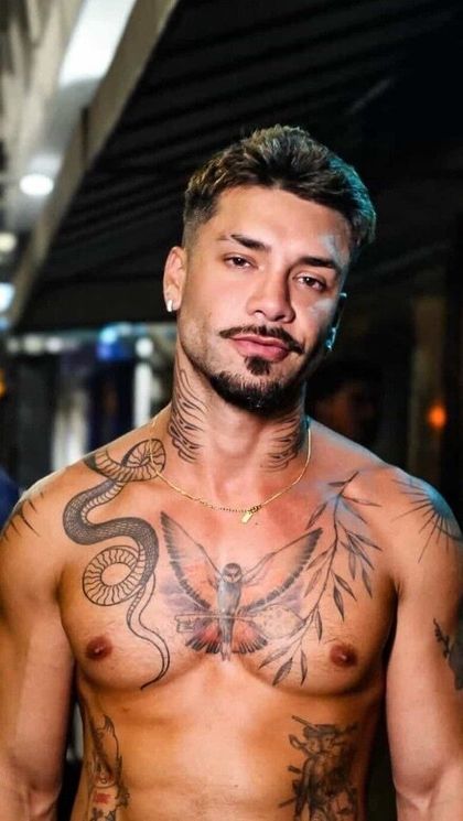 santilatino1 OnlyFans picture