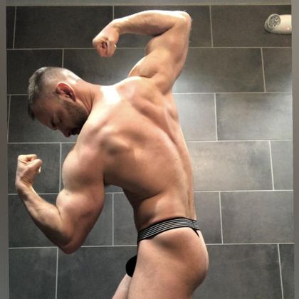 roninsteele OnlyFans picture