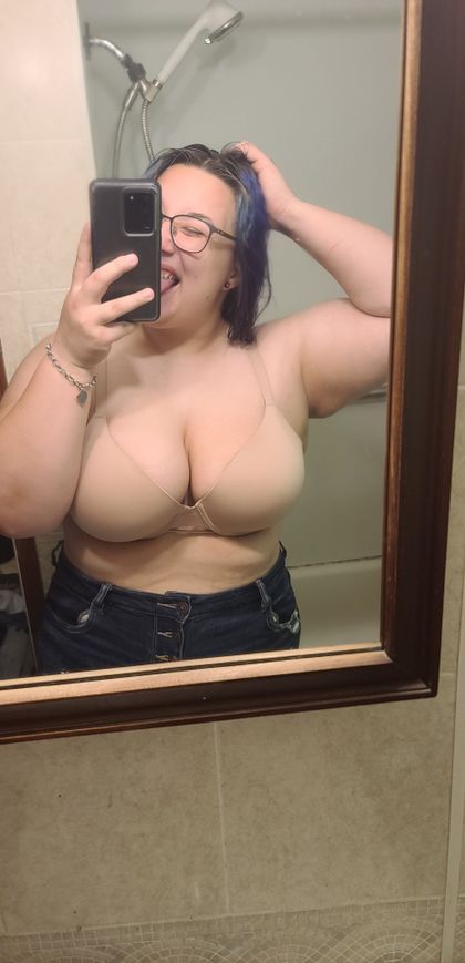 lazylolli OnlyFans picture