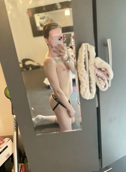 dan101990 OnlyFans picture