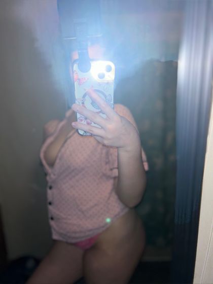 millie2finee OnlyFans picture