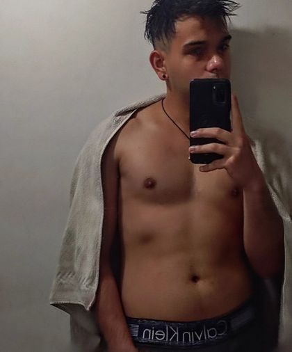 carlos.lr9 OnlyFans picture