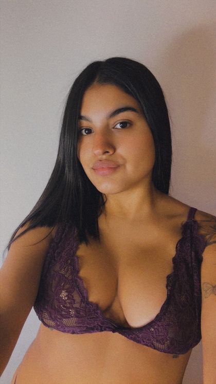 larihott OnlyFans picture