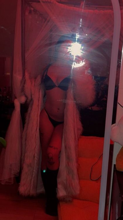 lily77 OnlyFans picture