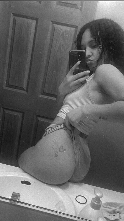therealqueefmonster OnlyFans picture