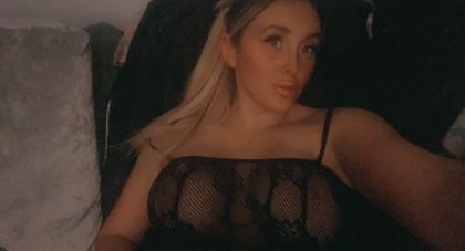 curvy-blonde-doll OnlyFans picture