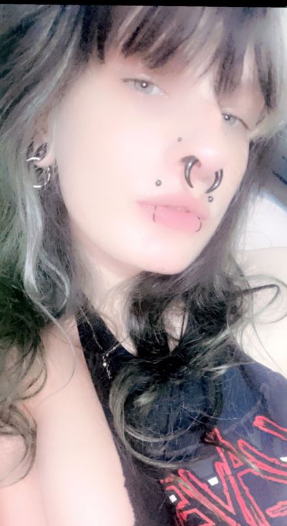 p4r4n0id-wh0r3 OnlyFans picture