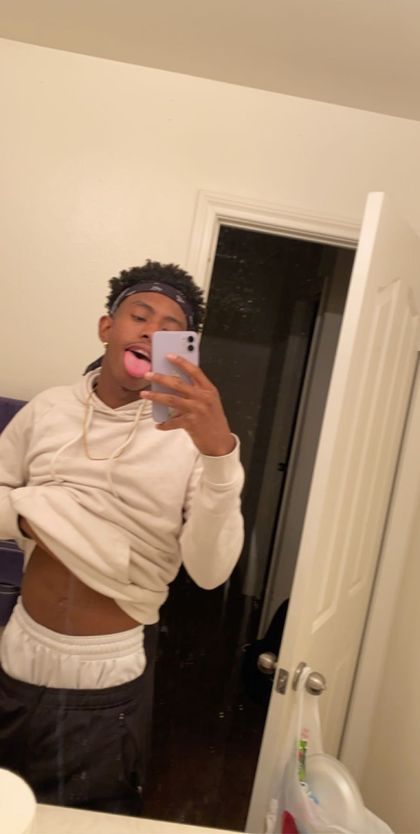 hunchocee OnlyFans picture