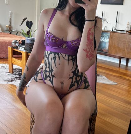 venus.onearth OnlyFans picture