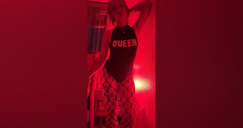 queenhazeleyes OnlyFans profile picture