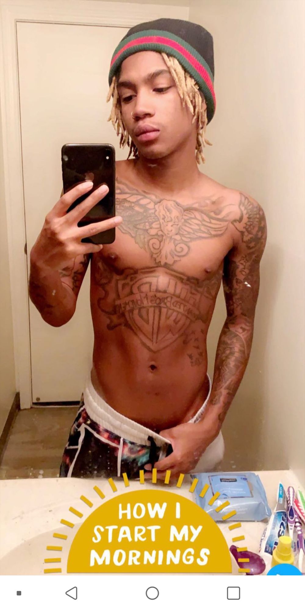 yellowboa OnlyFans profile picture