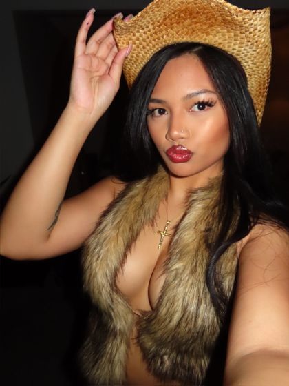 ashleyisaluzon OnlyFans picture