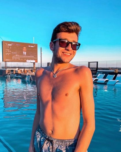friendlynbhdtwink OnlyFans picture
