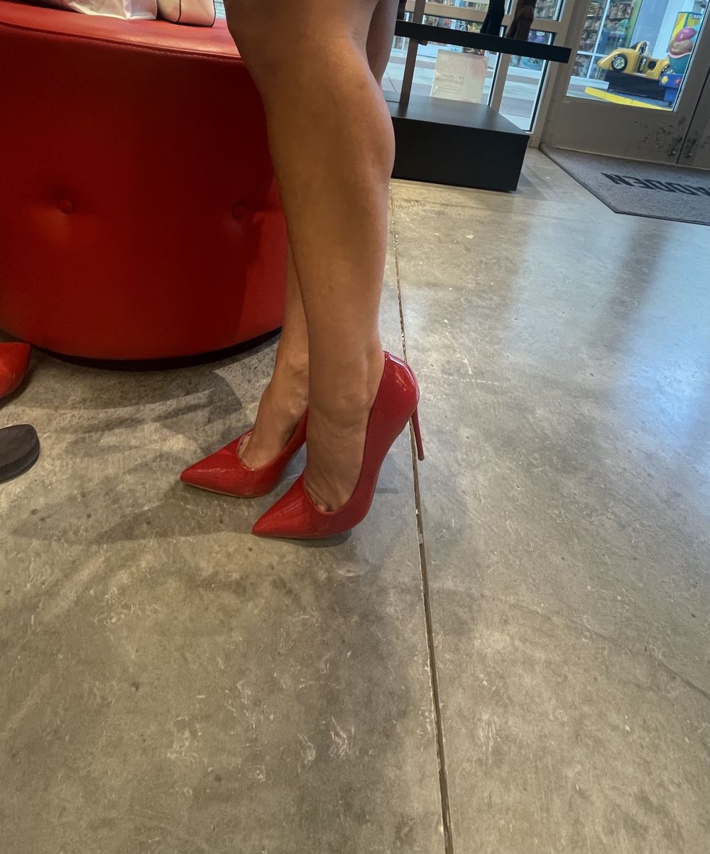 shoeloverrr OnlyFans profile picture