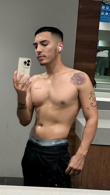 papajonnyy OnlyFans picture