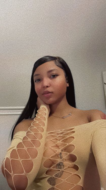 peavhes OnlyFans picture