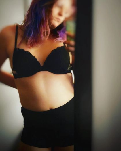 sadgrl.spread OnlyFans picture