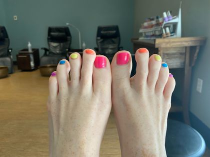 fionasflirtyfeet OnlyFans picture