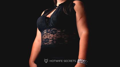 hotwifesecrets OnlyFans picture