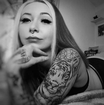 jujushithappensfree OnlyFans picture