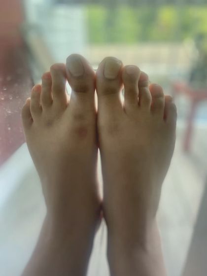 longlatintoes OnlyFans picture
