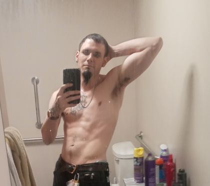 u100820773 OnlyFans picture