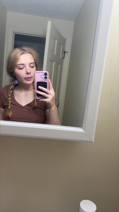 youngabby OnlyFans picture