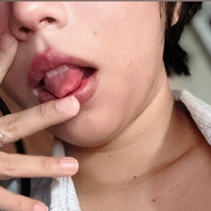 leslieshy OnlyFans picture
