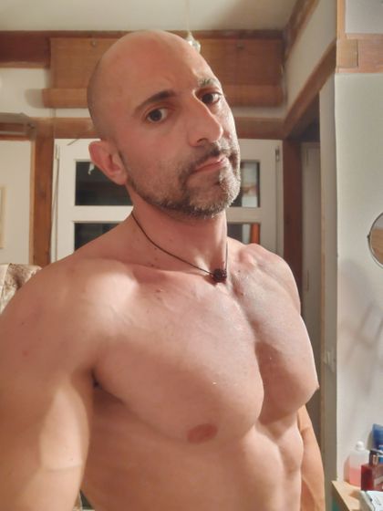 u20554000 OnlyFans picture