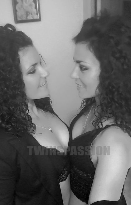 twinspassion OnlyFans picture
