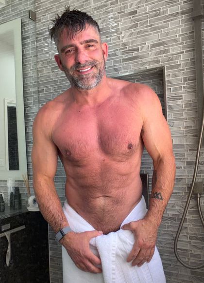tonirbas OnlyFans picture