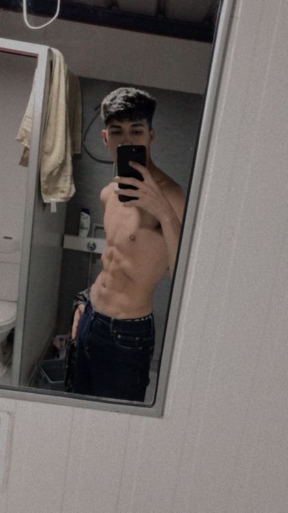 u84743172 OnlyFans picture