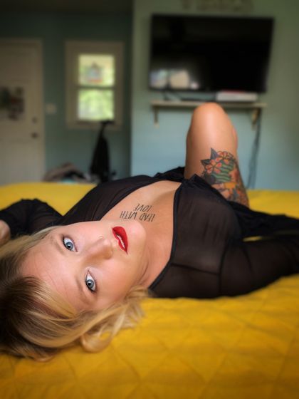 shh_donttellmom OnlyFans picture