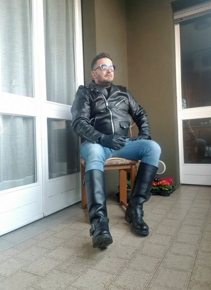 titano_leather OnlyFans picture
