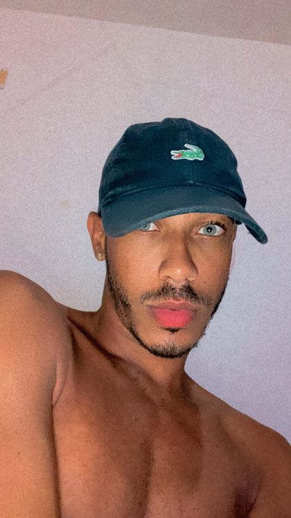 ribeiro.com OnlyFans picture