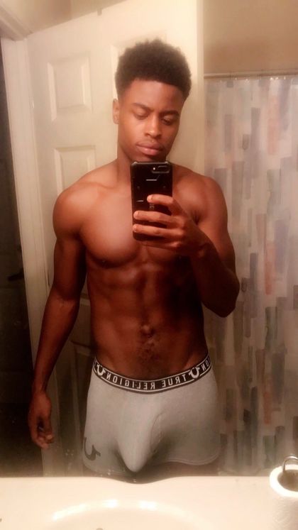 arrow_ave1100 OnlyFans picture