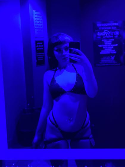 redxvelvetx OnlyFans picture