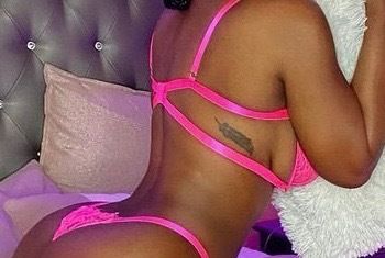 pink.poisonnn OnlyFans picture