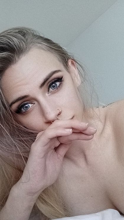 cyanskyes OnlyFans picture