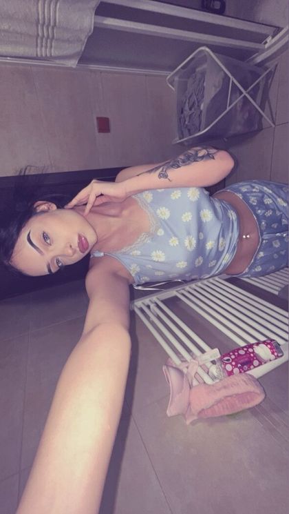 adelkxqq OnlyFans picture