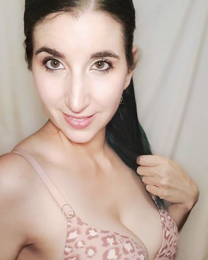 emilyuncovered OnlyFans picture