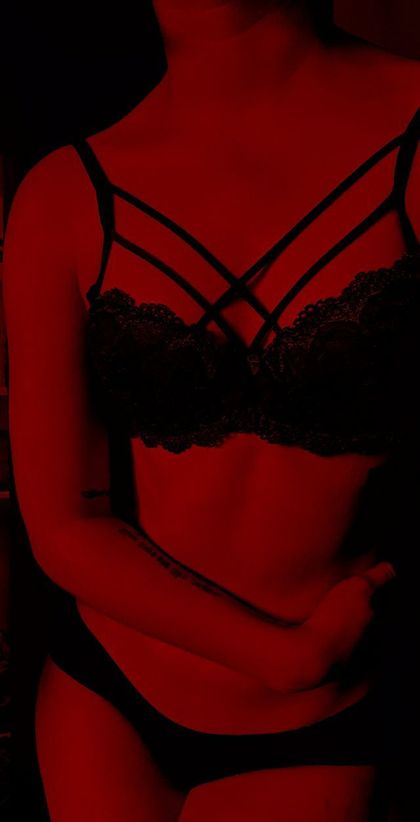 valerie_plays OnlyFans picture