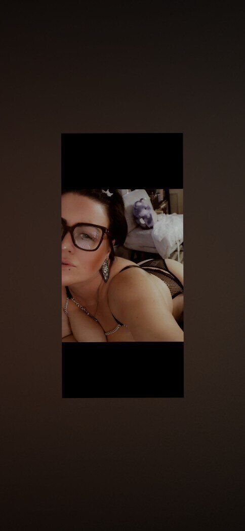 krissiejo21 OnlyFans profile picture